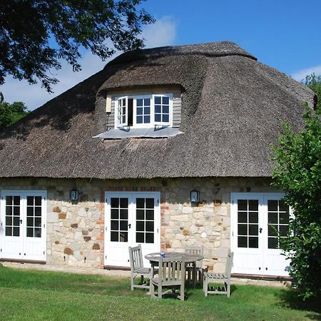 The Lodge: Adorable, Romantic Thatched Cottage Фрешуотер Экстерьер фото